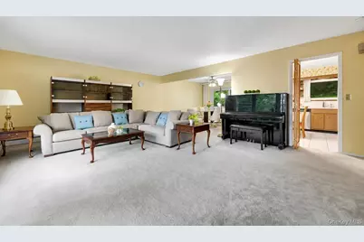 247 S Healy Avenue, Scarsdale, NY 10583 - Photo 4