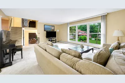 247 S Healy Avenue, Scarsdale, NY 10583 - Photo 6
