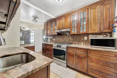 24415 85th Road, Bellerose, NY 11426 - Photo 10