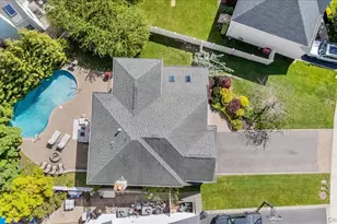 144 Cranberry Ct, Melville, NY 11747 - Photo 38