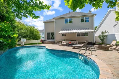 144 Cranberry Court, Melville, NY 11747 - Photo 36