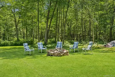 228 W Mombasha Road, Monroe, NY 10950 - Photo 4