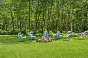 228 W Mombasha Rd, Monroe, NY 10950 - Photo 4