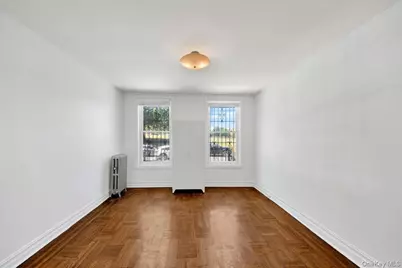 1032 Metcalf Avenue, Bronx, NY 10472 - Photo 16