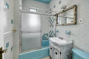 1032 Metcalf Ave, Bronx, NY 10472 - Photo 10