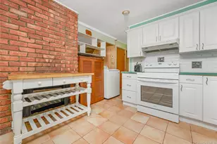 20 Flagstone Ln, Westbury, NY 11590 - Photo 22