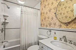 133 Chestnut St, Garden City, NY 11530 - Photo 32