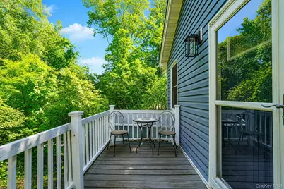 28 Weiner Street, New York, NY 10309 - Photo 8