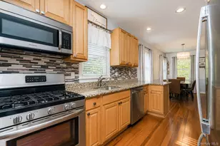 28 Weiner St, New York, NY 10309 - Photo 14