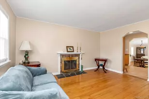 2 Inwood Rd, Glen Cove, NY 11542 - Photo 10