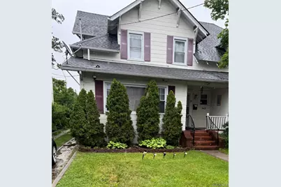 18 Elizabeth Court, Hempstead, NY 11550 - Photo 1
