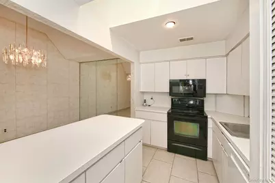 161 Southgate Drive, Massapequa Park, NY 11762 - Photo 12