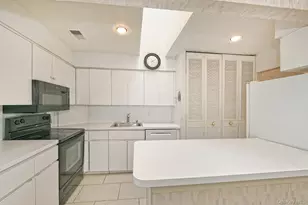 161 Southgate Dr, Massapequa Park, NY 11762 - Photo 10