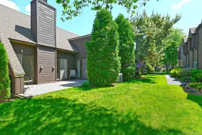 161 Southgate Drive, Massapequa Park, NY 11762 - Photo 24