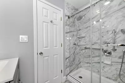 161 Southgate Drive, Massapequa Park, NY 11762 - Photo 20
