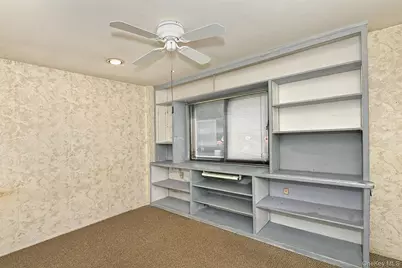 161 Southgate Drive, Massapequa Park, NY 11762 - Photo 18