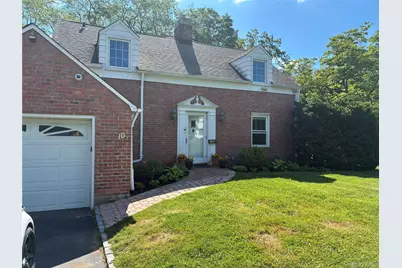 10 Ridge Road, East Williston, NY 11596 - Photo 1