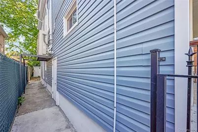 10535 135th Street, Richmond Hill, NY 11419 - Photo 4