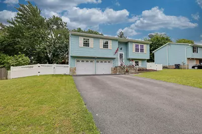 105 Bodle Circle, Maybrook, NY 12543 - Photo 2
