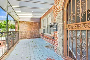 63-163A Alderton St, Rego Park, NY 11374 - Photo 4
