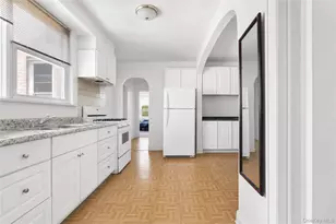 63-163A Alderton St, Rego Park, NY 11374 - Photo 20