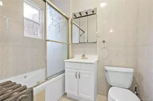 63-163A Alderton St, Rego Park, NY 11374 - Photo 18