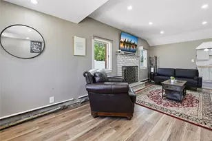 124 N Linden St, Massapequa, NY 11758 - Photo 4