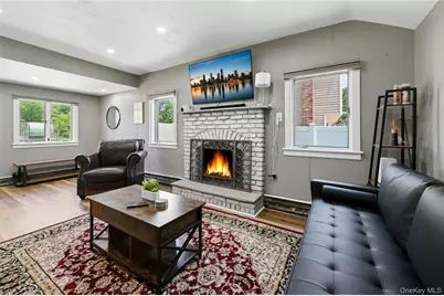 124 N Linden Street, Massapequa, NY 11758 - Photo 6