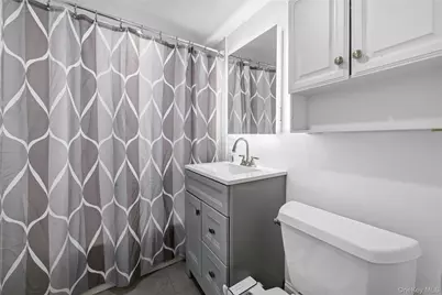 124 N Linden Street, Massapequa, NY 11758 - Photo 12