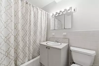 2221 Palmer Avenue #3P, New Rochelle, NY 10801 - Photo 16