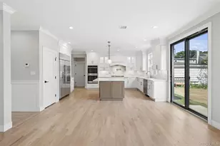 1750 Henry Rd, Merrick, NY 11566 - Photo 18