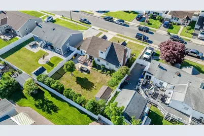 206 N Iowa Avenue, Massapequa, NY 11758 - Photo 28