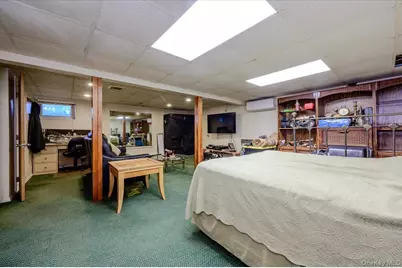 206 N Iowa Avenue, Massapequa, NY 11758 - Photo 16