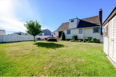 206 N Iowa Avenue, Massapequa, NY 11758 - Photo 22