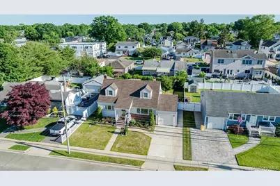 206 N Iowa Avenue, Massapequa, NY 11758 - Photo 26