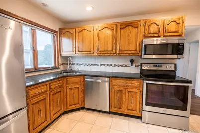 3330 Murdock Avenue, Oceanside, NY 11572 - Photo 4
