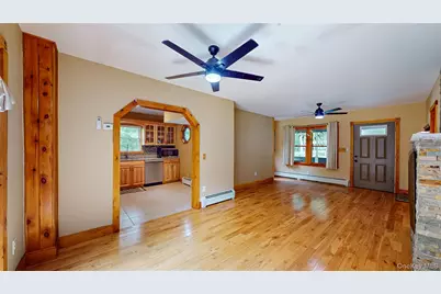 407 Yankee Lake Road, Wurtsboro, NY 12790 - Photo 10
