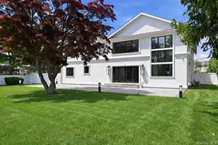 72 Haypath Rd, Bethpage, NY 11714 - Photo 34