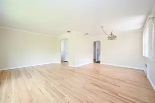 65-31 171st St, Fresh Meadows, NY 11365 - Photo 6