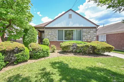 65-31 171st Street, Fresh Meadows, NY 11365 - Photo 1