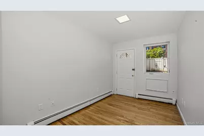 2011 Colonial Avenue, Bronx, NY 10461 - Photo 10