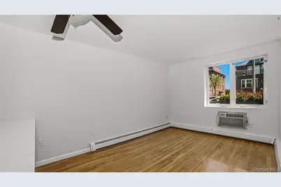 2011 Colonial Avenue, Bronx, NY 10461 - Photo 4