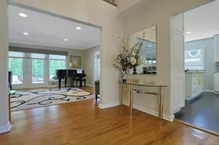 21 Soundview Dr, Eastchester, NY 10709 - Photo 4