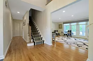 21 Soundview Dr, Eastchester, NY 10709 - Photo 14