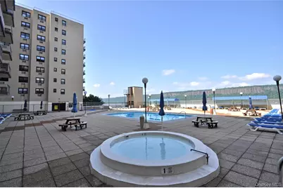 1085 Warburton Avenue #425, Yonkers, NY 10701 - Photo 30