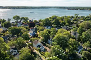 311 5th St, Greenport, NY 11944 - Photo 28