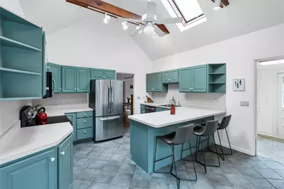 311 5th Street, Greenport, NY 11944 - Photo 8