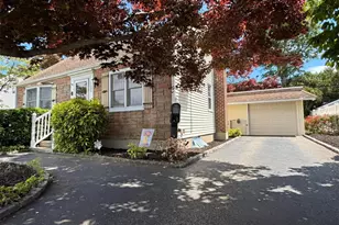3584 Condor Rd, Levittown, NY 11756 - Photo 4