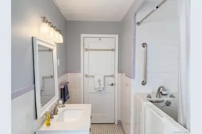 3584 Condor Road, Levittown, NY 11756 - Photo 16