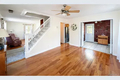 3584 Condor Road, Levittown, NY 11756 - Photo 6